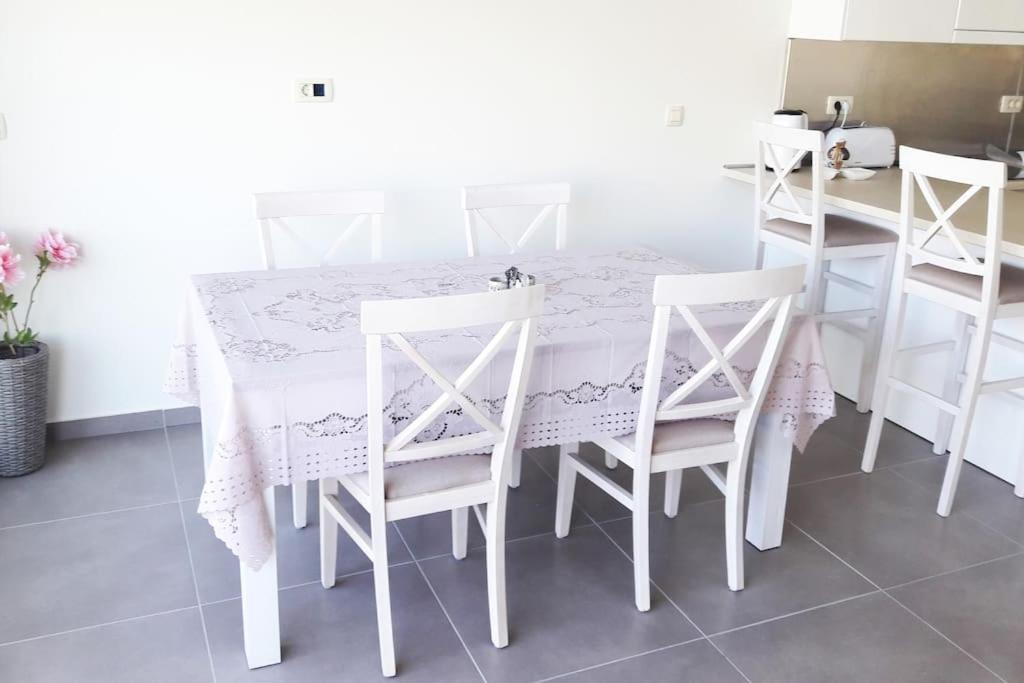 2Br Apartment With Pool Kotor Exterior photo